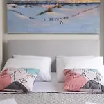 Rhodes Retreat: Modern Comfort In Serene Luxury עיר רודוס