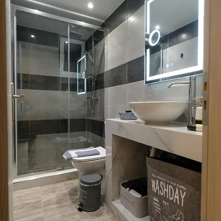 Rhodes Retreat: Modern Comfort In Serene Luxury Apartment Rhodes City