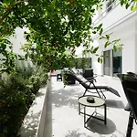 Rhodes Retreat: Modern Comfort In Serene Luxury * Rhodes City