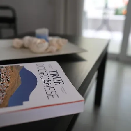 Апартаменты Rhodes Retreat: Modern Comfort In Serene Luxury