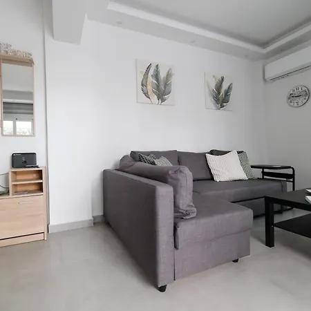 Rhodes Retreat: Modern Comfort In Serene Luxury Apartament Rhodes City