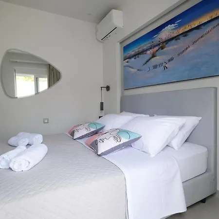 Rhodes Retreat: Modern Comfort In Serene Luxury Rhodes City