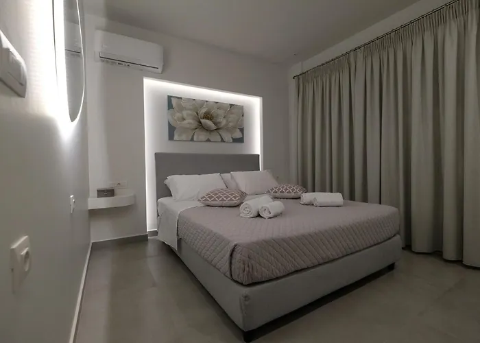 Rhodes Retreat: Modern Comfort In Serene Luxury עיר רודוס