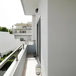 Rhodes Retreat: Modern Comfort In Serene Luxury Rhodes City